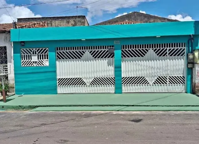 VENDO ESSA CASA NO COROADO - PRÓXIMO AO SPA