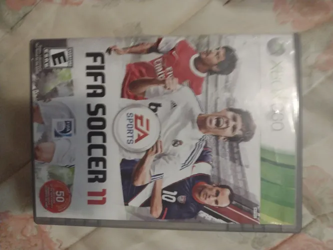 Vendo caixa de FIFA 11 Xbox 360 com manual