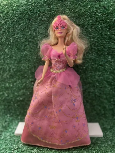 Barbie Corinne - Filme Barbie e as 3 Mosqueteiras