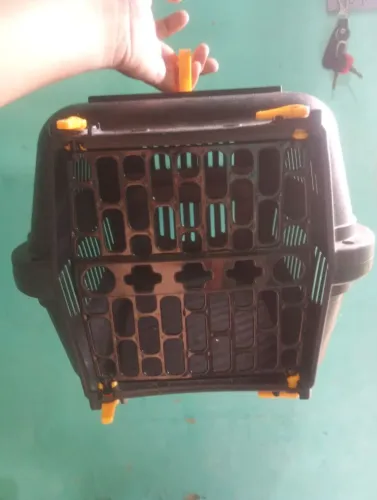 Vendo trasporte de cachorro e gato. Leia informações localização 