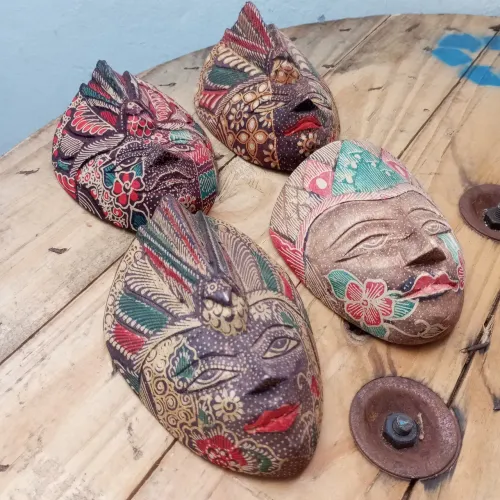 Máscaras Batik Original Bali 13/14cm (valor unitário)