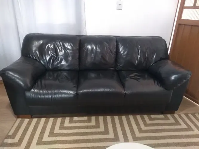 Sofá em couro