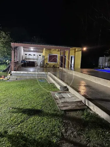 Chácara à venda em Chácara São Geraldo - Embu-Guaçu, SP