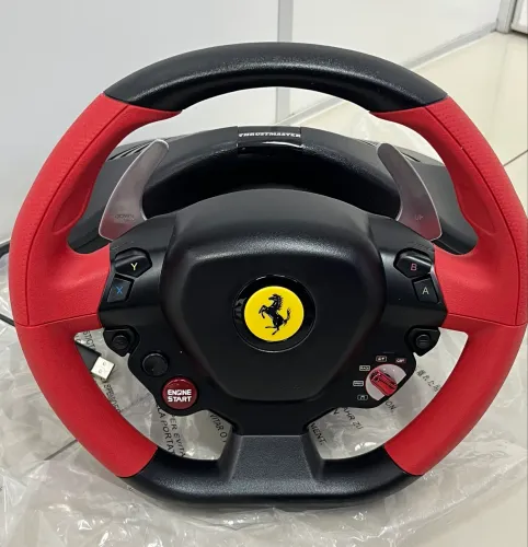Volante Thrustmaster Ferrari 458 Spider
