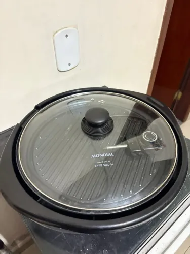 Grill Redondo Elétrico Mondial