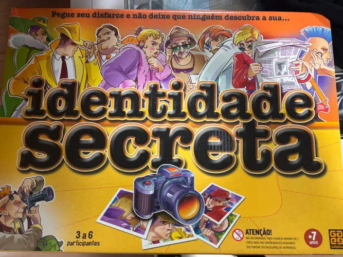 Jogo de tabuleiro - Identidade Secreta 