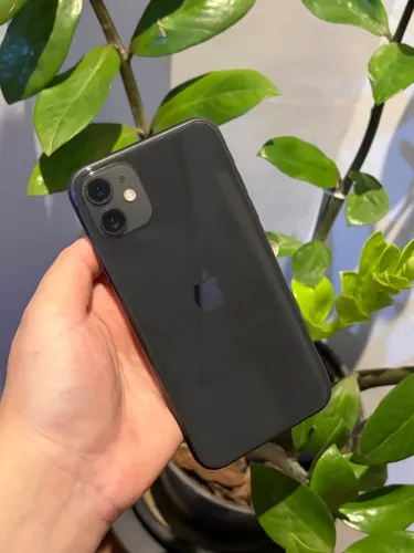 iPhone 11 128 GB - Preto