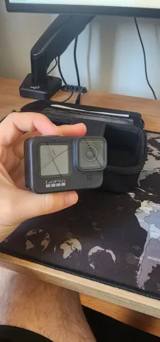 GoPro Hero 9 Black + 2 baterias + carregador triplo + cartão 128GB + kit de acessórios