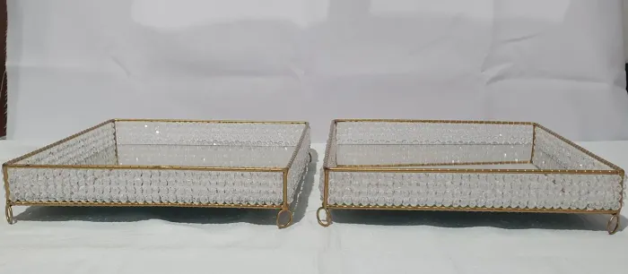 Kit de bandejas bordadas com espelho para festa