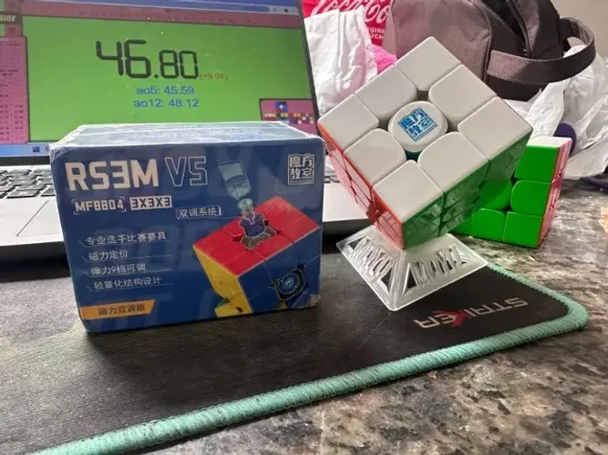 Cubo Mágico Profissional MoYu RS3M V5 Magnético - Novo!