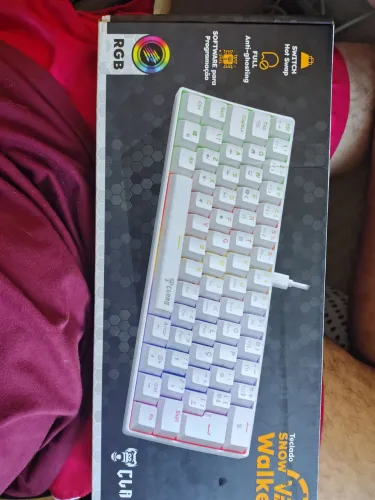teclado mecânico branco 