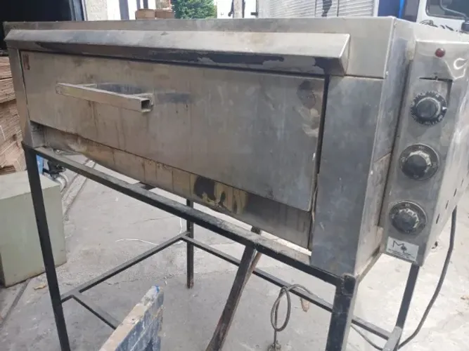 Forno Elétrico de Lastro para Pizza - Funciona Perfeitamente