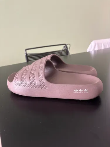 Chinelo Adidas