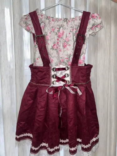 Traje feminino tamanho P Frida Oktoberfest