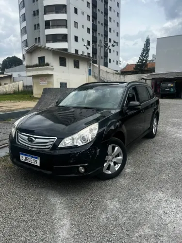 Subaru Outback 3.6 H6 SW Aut. 2010