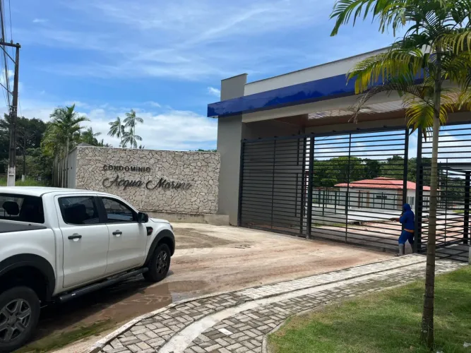 Lote em condominio (Bom de Preço)