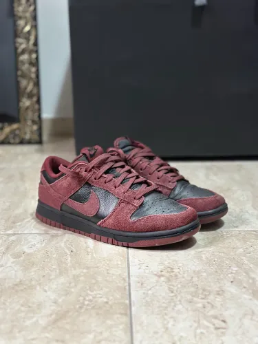 Nike Dunk Low preto/vinho n° 38