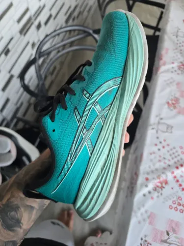 Tênis asics cumulus 27 pouco usado