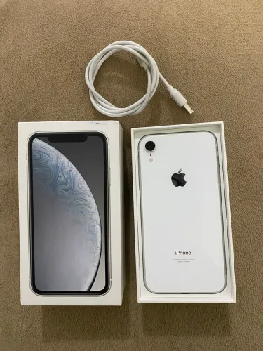 iPhone XR Impecável 
