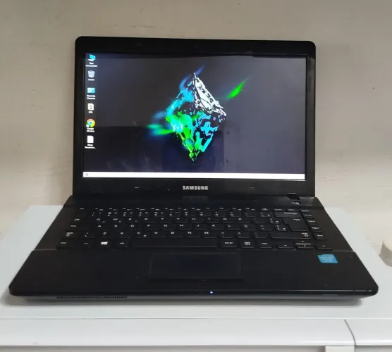 Notebook Samsung processador dual core, memória de 4gb, HD de 500gb, windows 10