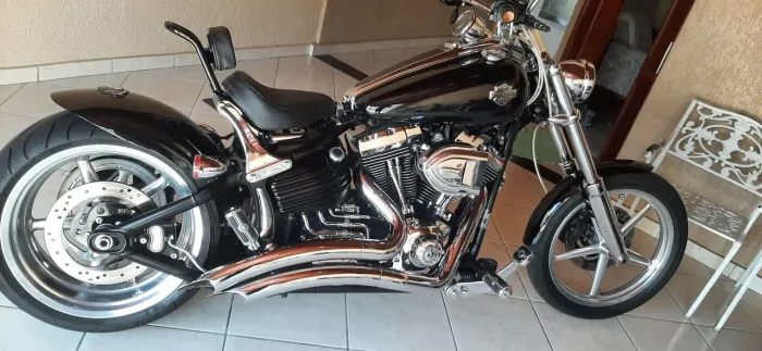 Harley-davidson Rocker