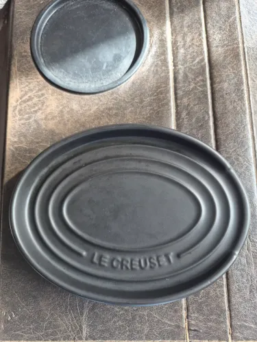 DESCANSO PRETO LE CREUSET