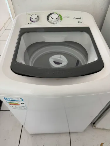 Vendo máquina de lavar roupa consul 9 KG semi nova