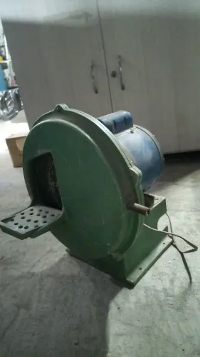Recortador de gesso para protese dentária