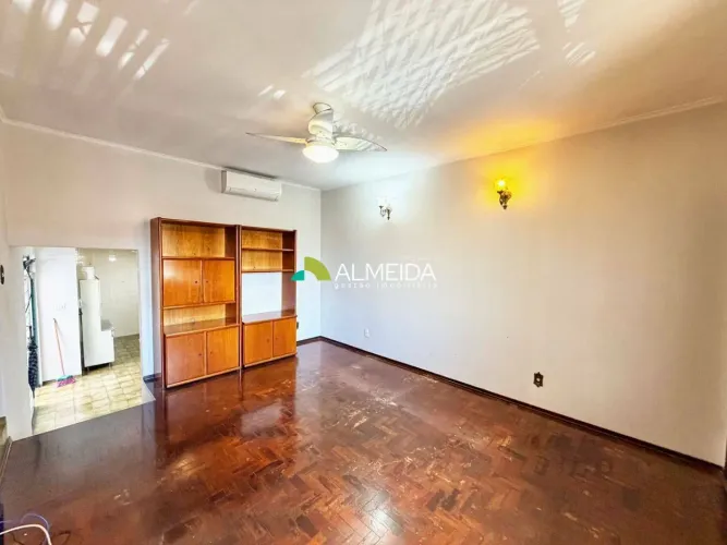 Casa para alugar por R$ 3.300,00/mês - Jardim Claret - Rio Claro/SP