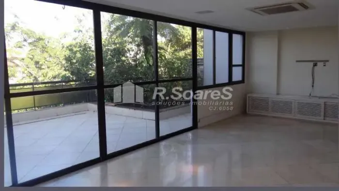 Cobertura : Linear / Residencial / Barra da Tijuca
