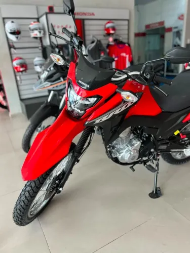 Nxr 160 bros abs 25.750 emplacada e com ipva de brinde