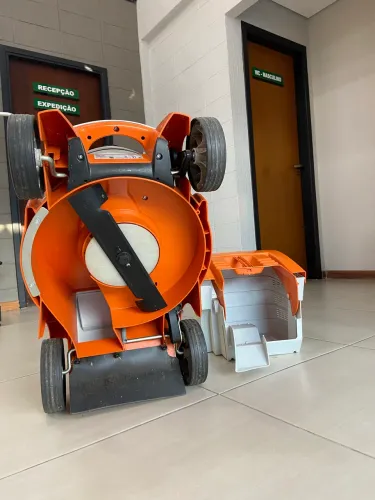 Cortador de grama a bateria RMA 370 Stihl