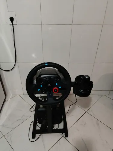 Vendo volante G29 com suporte cock pit