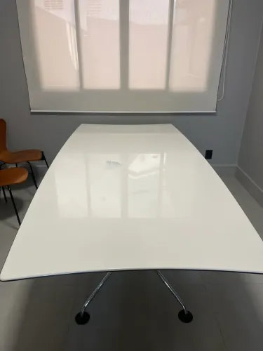 Mesa para reunião