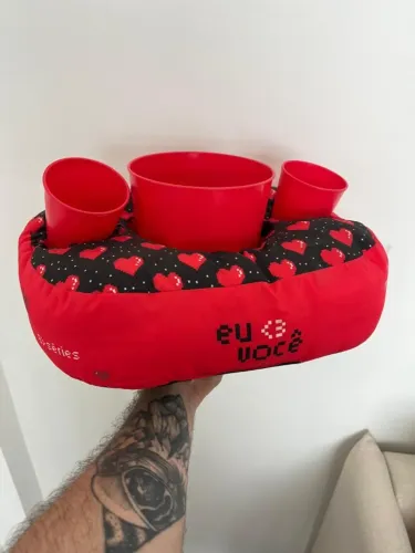 Almofada para pipoca e copos