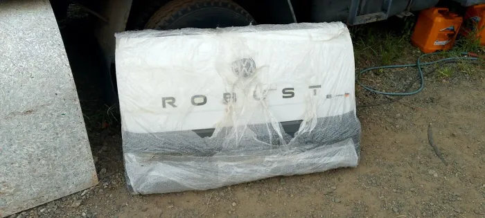 Tampa Traseira ROBUST 2024