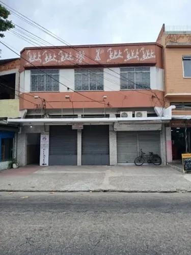 VENDO PRÉDIO EM PADRE MIGUEL!