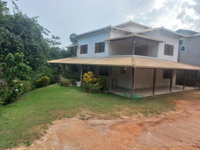 Casa de Condomínio com 5 quartos à venda em Betim