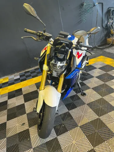 BMW F 900 R Sport Plus - 2023/2024 | Impecável