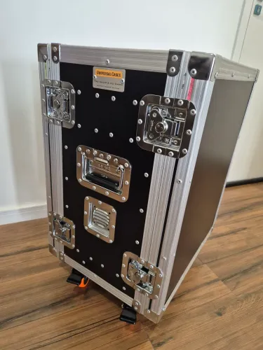 Case Rack Ui24 (Ui16) + 4u + 2 Bases + Gaveta c/ rodas já instaladas! - Universal Cases