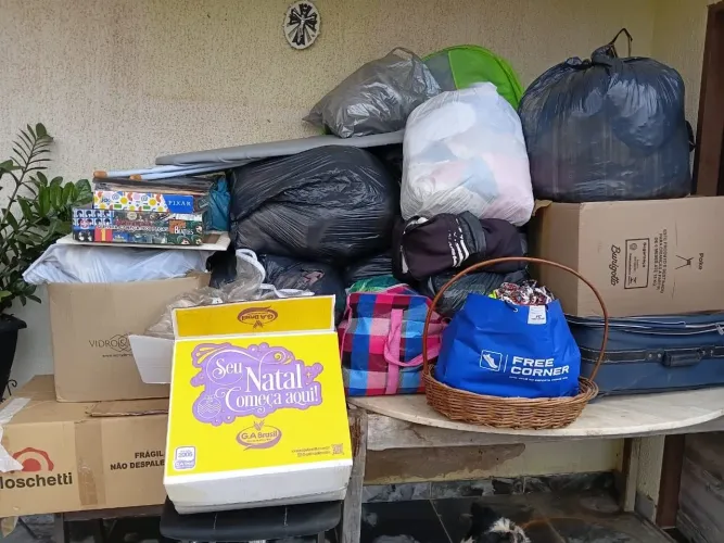 Vendo roupas e calçados para brechos ou bazar