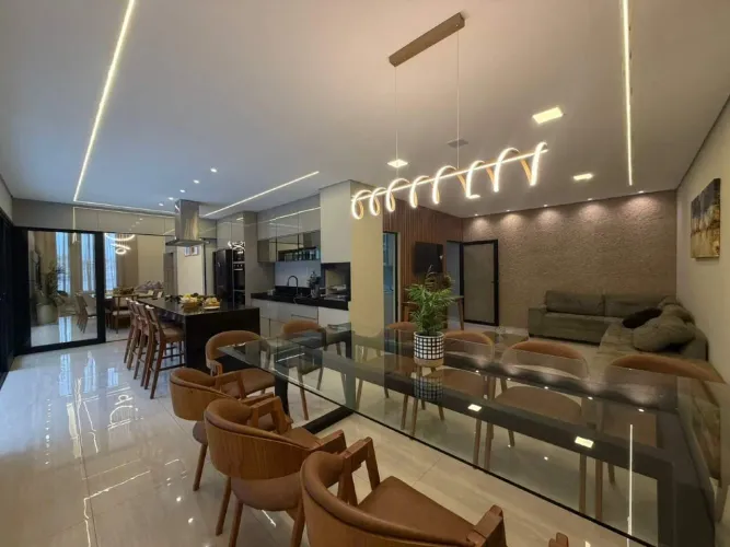 CASA DE CONDOMINÍO EXCLUSIVA A VENDA