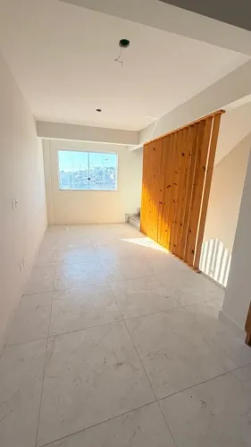 Casa para Locação em Belo Horizonte, Céu Azul, 2 dormitórios, 2 banheiros, 2 vagas