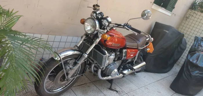 Suzuki GT 750