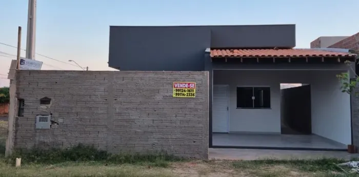 CASA EM GUARARAPES/SP, 2 QUARTOS, SALA, COZINHA, BANHEIRO, GARAGEM 70M²