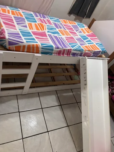 Cama Infantil com escorregador