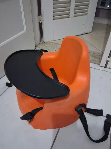 Cadeirinha Bumbo marca Tutti