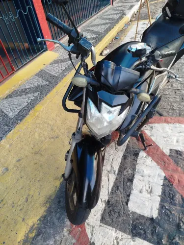 Fazer 250 com pneus novos