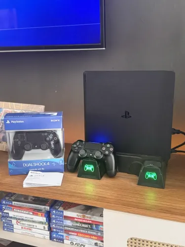 Vendo Ps4 1Tb 