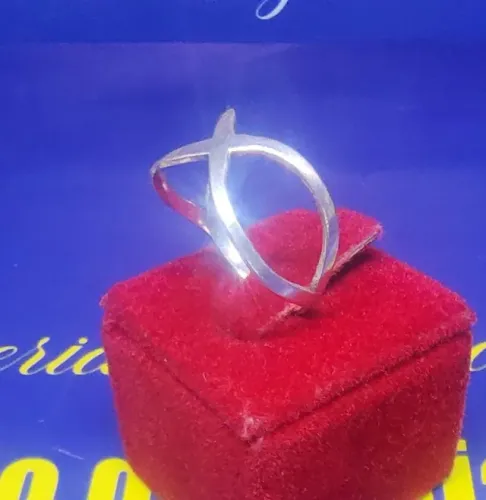 Anel Infinito Ouro Branco 18 Kilates Peso 1.50 Gramas